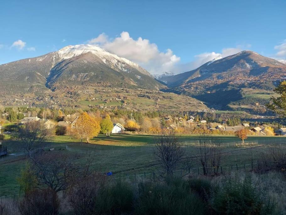 Gite Confort 15 Couchages, Vue Panoramique Montagne Hautes Alpes, Terrasses Embrun Exterior photo