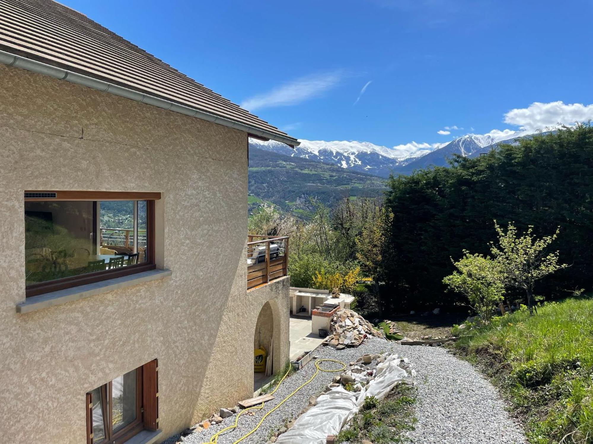 Gite Confort 15 Couchages, Vue Panoramique Montagne Hautes Alpes, Terrasses Embrun Exterior photo
